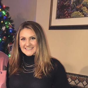 Meet your Posher, Julia